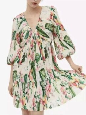 H&M Plisse Pleated Floral Mini Dress